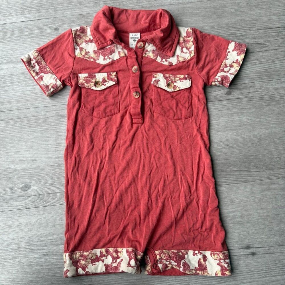 Kate Quinn romper chicken print on the collar and chest pockets boys Size 18-24